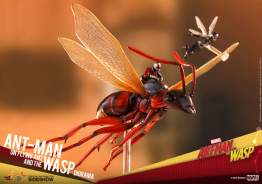 Ant-Man on Flying Ant and the Wasp Diorama