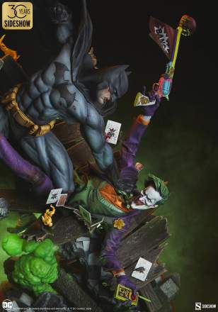 Batman vs The Joker: Eternal Enemies Premium Format