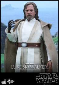 Star Wars: The Force Awakens - 1/6th scale Luke Skywalker