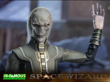 In-Famous - Space Wizard figure