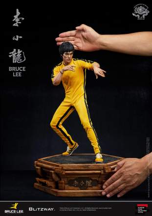 Bruce Lee Tribute Statue - 50th Anniversary "Bruce Lee"