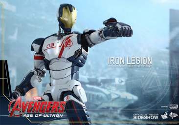 Avengers: Age of Ultron: 1/6th scale Iron Legion