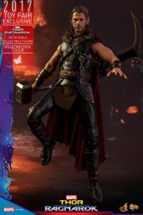 Thor: Ragnarok - 1/6th scale Roadworn Thor (Hot Toys Exclusive)