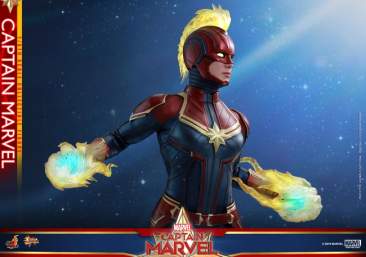 Captain Marvel - 1/6th scale Captain Marvel