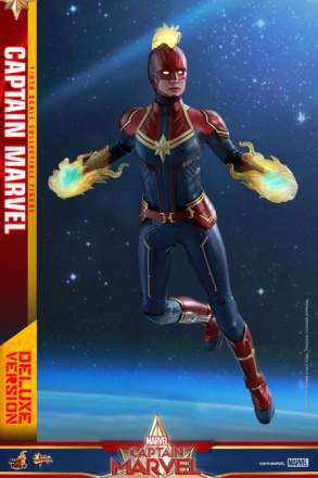 Captain Marvel - 1/6th scale Captain Marvel (Deluxe Version)
