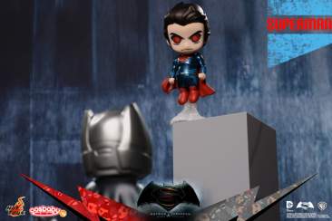 Cosbaby - Batman v Superman: Dawn of Justice Armored Batman and Superman set