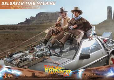 Back to the Future III - 1/6th scale DeLorean Time Machine