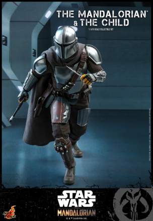 The Mandalorian : 1/6th scale The Mandalorian and The Child Set
