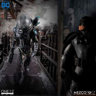 Mezco - One:12 Collective: Mr. Freeze - Deluxe Edition