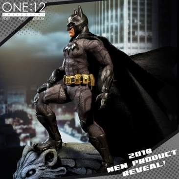 Mezco - One-12 Collective DC Sovereign Knight Batman