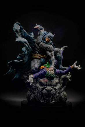 Kotobukiya - Batman vs The Joker Master Series Polystone Statue