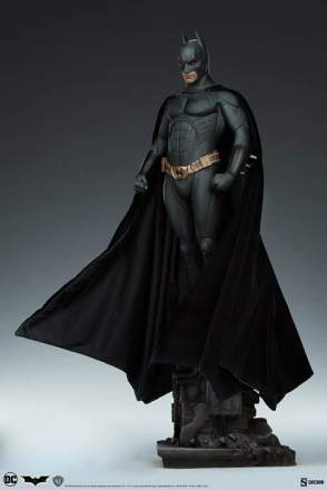 Batman Premium Format Statue