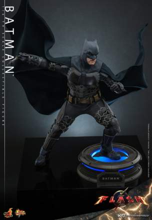 The Flash - 1/6 Scale Batman