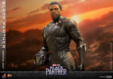 Black Panther Legacy - Black Panther (Original Suit)