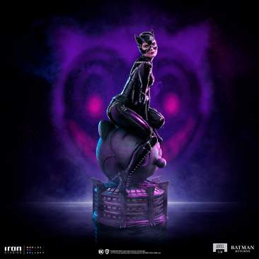 Catwoman Statue