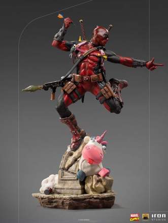 Iron Studios -  1:10 Scale Deadpool Deluxe Statue