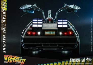 Back to the Future II - 1/6th scale DeLorean Time Machine Vehicle