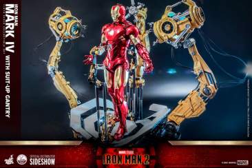 Iron Man 2 - 1/4th scale Iron Man Mark IV with Suit-Up Gantry Set