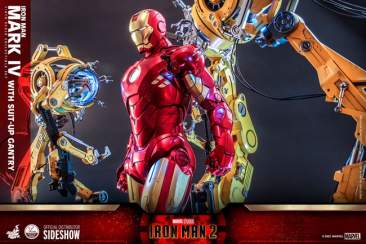 Iron Man 2 - 1/4th scale Iron Man Mark IV with Suit-Up Gantry Set