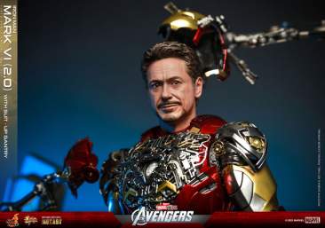 The Avengers - Iron Man Mark VI (2.0) with Suit-Up Gantry
