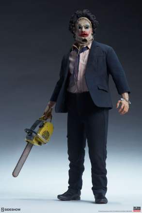 Leatherface Deluxe Sixth Scale Figure