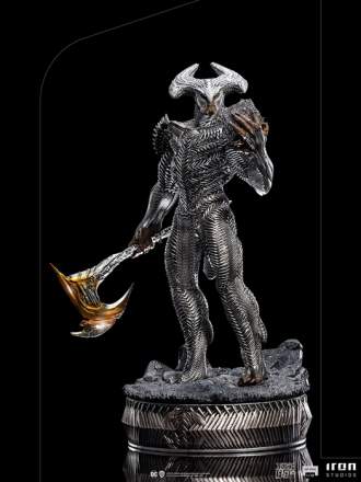 Iron Studios - 1:10 Scale Steppenwolf Statue